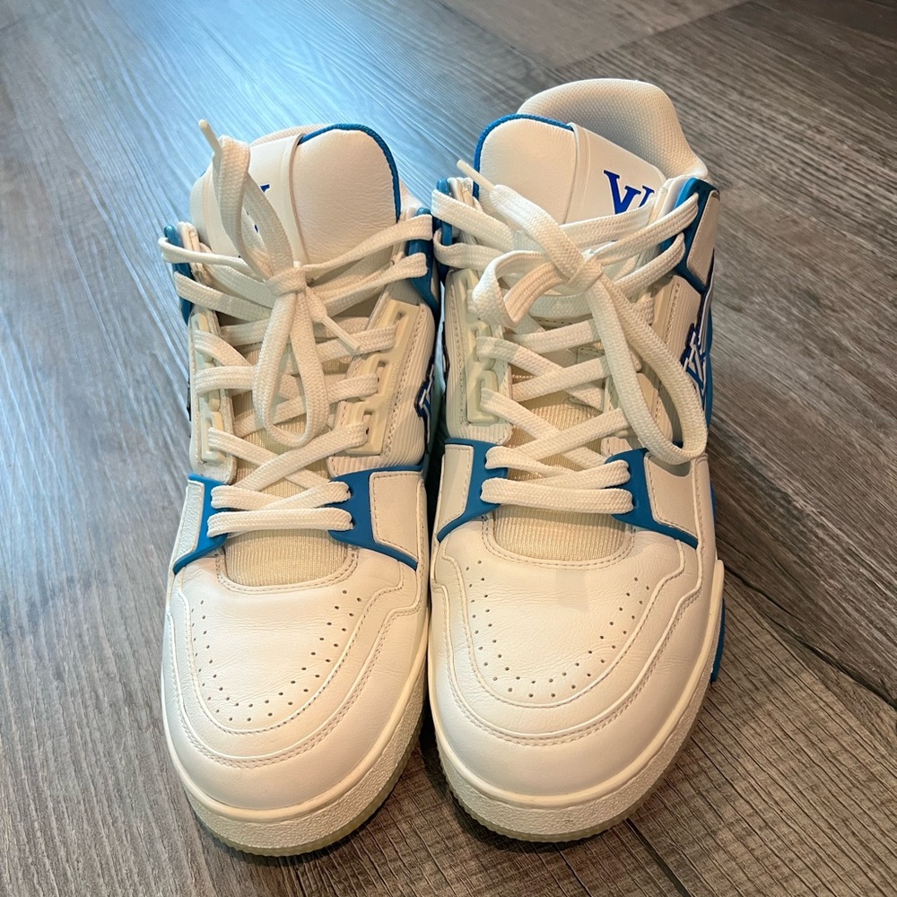 Louis Vuitton Sneakers